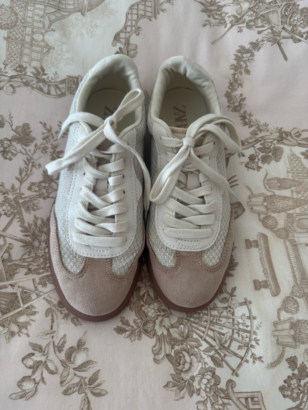 Zara Tennis Shoes size 36 / 6